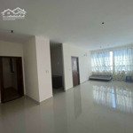 Cho thuê chung cư lapen center 2pn nhà trống căn góc dt 81m2