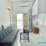 Căn hộ duplex full nội thất cửa sổ ban công thoáng mát sát cầu chà và q5