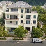 Chủ nhà bán biệt thự vinhomes bason căn góc view sông sài gòn quận 1. đã hoàn thiện nội thất đẹp