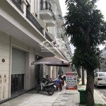 Cho thuê shophouse 5 tầng , mặt sàn 75m2 ở vinhome ocean park 2