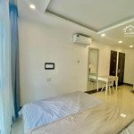 Phòng mới xây 100% full nội thất có thang máy đường hai bà trưng, quận 3, lh 0769690365