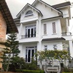 Chính chủ cho thuê villa 6 phòng ngủ mặt tiền đầy đủ tiện nghi **cho