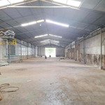 Cho thuê nhà kho,mặt bằng 700m2 gần ql1a biên hòa.