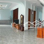 Cần bán 3 căn nhà liền kề , đường số 8 kdc hồng phát mekong land , giáp xuân thủy