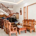 Nhà đẹp khu phố tây an thượng-nội thất xịn-gần biển.