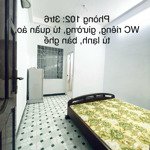 Phòng cửa sổ ban công sân q3-wcr nội thất tự do ko chung chủ