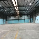 Cho thuê kho xưởng tại cụm công nghiệp lai xá hoài đức hn, dt 1600m2, xe công ra vào, giá bình dân.