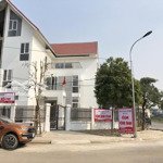 Cần bán căn biệt thự new house city, quốc oai 232m mặt đường 24m giá 6xt/m2 liên hệ: 0983968486