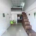 Phòng studio nội thất cơ bản - có gác, tủ, bàn,.. - ngay hoàng diệu 2