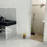 Nhà mặt tiền kinh doanh cmt8 gần ngã tư cẩm lệ.