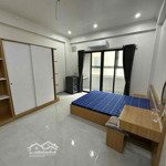 Cho thuê phòng studio ngõ 14 mễ trì hạ . full đồ. giá 4tr8