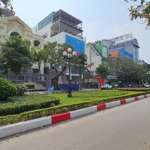 Bán tòa nhà văn quán 200m2 -mặt tiền10m - ngay hồ, vị trí cực hiếm, cực đẹp. cho thuê 100 triệu/ tháng.