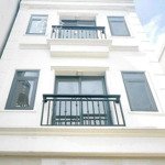 Cần cho thuê villa hxt 24/2a đoàn thị điểm p.1 q.phú nhuận