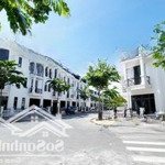 Khu nhà phố compound , đẹp ngất ngây , đầy đủ tiện ích , giá vô cùng ưu đãi