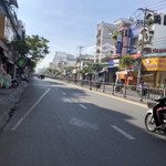 Nhà mt kinh doanh bà hom 4.2x20m nh 5m gần chợ phú lâm