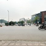 Siêu hiếm 2 mặt thoáng, mặt phố ngô gia tự kinh doanh: 90m; 3t. đường đôi vỉa hè đá bóng.