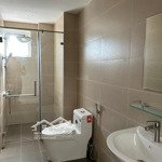 Bán căn hộ 2pn 1wc 51m2 tầng thấp view đẹp giá 2,020 tỷ bao gồm các chi phí. lh:0907174838