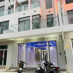 Văn phòng tầng 3 của shophouse nguyễn sinh sắc - 10 triệu