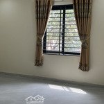 Cho thuê phòng 30m2 giá 3tr, ndt, phú hữu, bao phí, bao mát, giờ tự do