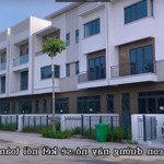 Bán căn nhà phố 3 tầng 120 m2 đối diện dải công viên trung tâm tại centa riverside từ sơn, bắc ninh