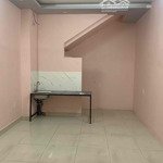 Phòng 20m2 cho thuê 2.5tr/tháng tại 3158a phạm thế hiển p.7 quận 8