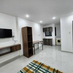 Studio full nội thất sang trọng, luxury, sát quận 10 chỉ 100m, hầm xe thang máy, có thể vào liền