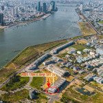 Bán nhà 3 mặt tiền view sông hàn. dt 186m2 ngang 8m. vỉa hè rộng 10m, cạnh ks dát vàng goldenbay