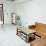 định cư nên bán lỗ căn 2 phòng ngủ81 m2 ở homyland 3 , chỉ 3 tỷ 050 triệu