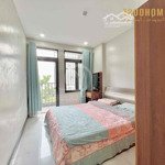 Cho thuê chung cư mini ngay sân bay_ ban công, máy giặt riêng_ 50m2