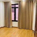 Cho thuê nhà 6tx80m2 đốc ngữ ba đình 06 phòng ngủthang máy ô tô đỗ cửa