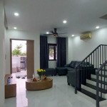 Cho thuê nhà 3 phòng ngủfull nội thất suncasa vsip 2