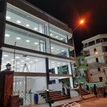 Cho thuê nhà góc 2 mặt tiền 150m2, 4 tầng phố hàng bún