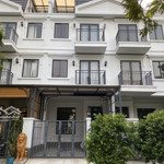 Cho thuê nhà phố lakeview city - view trực diện hồ - giá bán 28 triệu