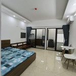 Phòng 30m2 có bếp và ban công tách biệt ở ngõ 135 trần hòa