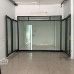 Nhà cho thuê giáp p5 q8.diện tích4x20. giá bán 10 triệu . xây dựng 1 triệuệt xuốt,