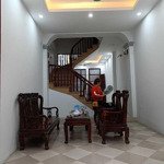 Bán đất tặng nhà tư đình dân xây đẹp, ô tô đỗ cửa, 70m2, giá chỉ 6,46 tỷ.