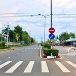 Bán ngay đất đẹp nằm gần mt đường đt 741, nằm trong khu phố bàu ké, 160m2, shr, sang tên công chứng