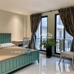 Studio balcony - 35m2 - full nội thất - mới 100% - thang máy - hầm xe - gần cầu ông lãnh