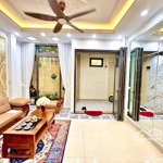 Nhà đẹp chùa láng - 5 tầng 4 ngủ - nội thất vip - ngõ rộng nông -sổ đỏ nở hậu- 35m2 mặt tiền 4.7m -