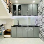 Biên hoà ra gấp căn nhà lầu ngộp hơn 90m2, shr, 100% thổ cư. giá mềm: free nội thất