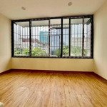 Bán tập thể phố phương mai, nhà đẹp, 55m2, sổ đỏ, giá chỉ 2,25 tỷ, liên hệ: 0961266658