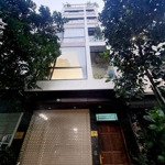 Hiếm building mặt phố quận cầu giấy trên 100m2 giá 62 tỷ dòng tiền cực tốt