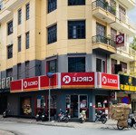 Cho thuê mặt bằng kinh doanh phố khương đình. diện tích: t1: 120m2, t2-4: 140m2, mt: 30m. giá tl