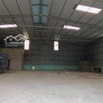 Cho thuê kho xưởng 800m2. giá bán 18 triệu/tháng. tại phường thái hòa. tân uyên. bd. liên hệ: 0934.794.122 mr long