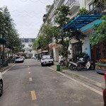 Do thay đổi công tác, tôi có nhu cần nhượng bán ngôi nhà 4 tầng, hướng tây, việt phát south city