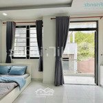 Căn hộ mới-studio 30m2-bancol cửa sổ-full nt-khu sân bay-lăng cha cả