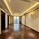 Bán nhanh căn góc ngoại giao 120m2 full đồ cao cấp. nhận nhà ở ngay