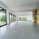 Cho thuê mb kd 2 mặt tiền 150m2 đường nguyễn thị định, sơn trà giá tốt