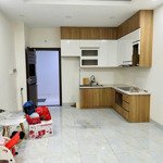 Cho thuê homyland 3 officetel 1pn + 1wc giá 7tr5 có nội thất vào ở liền.lh:0902564638 trung xem nhà