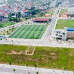 Lô góc hướng đông nam - view sân bóng giá bán 22 triệu/m2